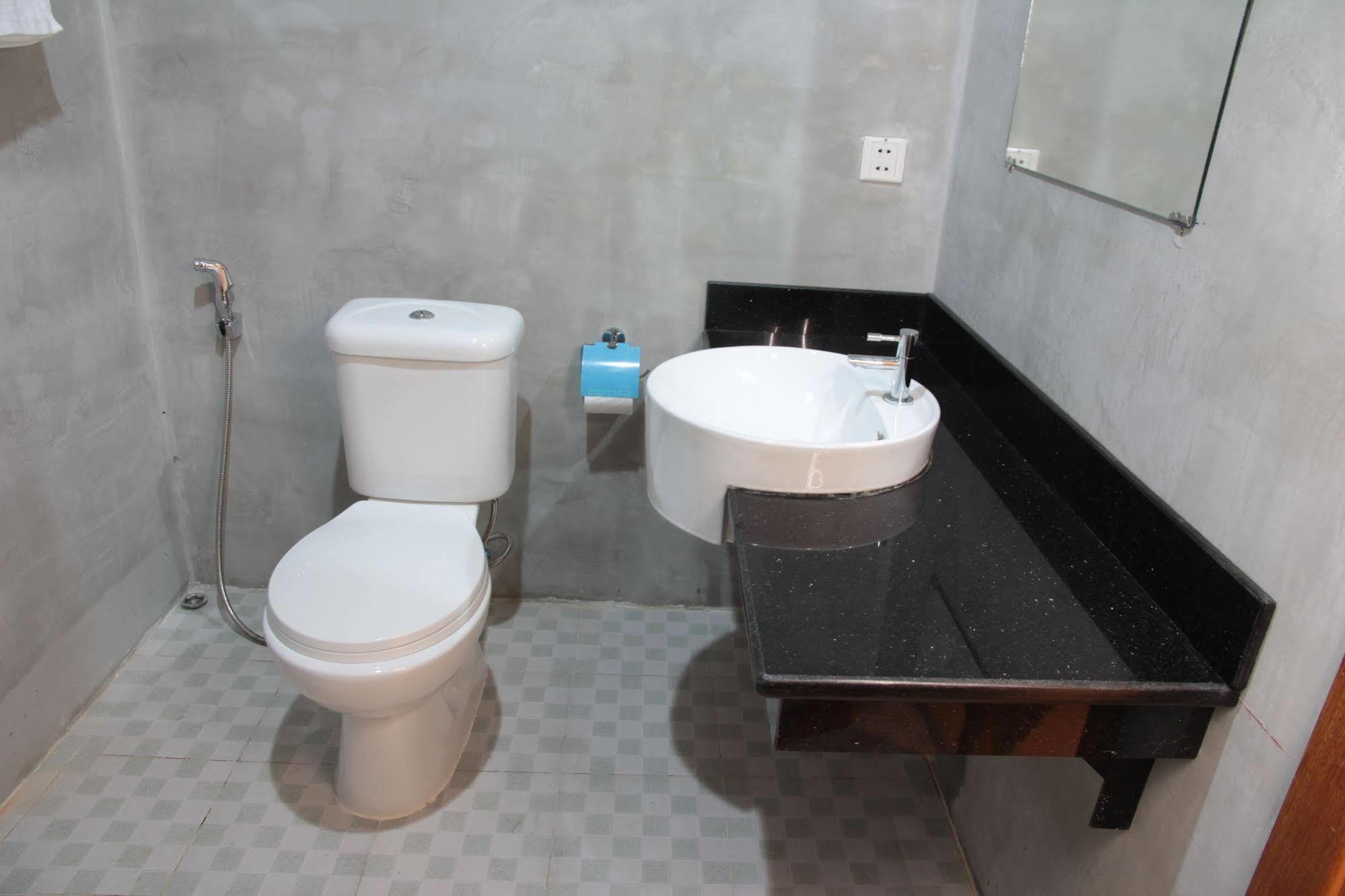 Aime House & Niisaii Apartment Phnom Penh Eksteriør bilde
